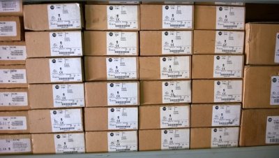 АДАПТЕР СЕТИ 1761-NET-AIC Allen Bradley (2).jpg