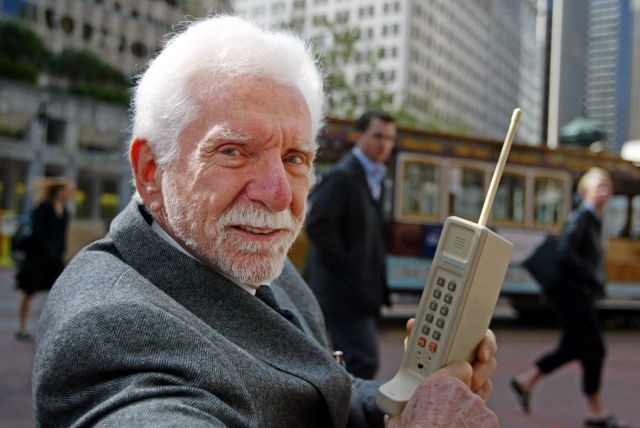 Таймалайн: Motorola