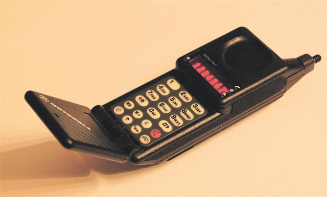 Таймалайн: Motorola