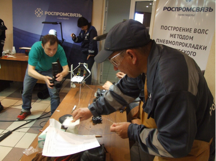 Почти хирурги: региональные соревнования по сварке оптики в Екатеринбурге