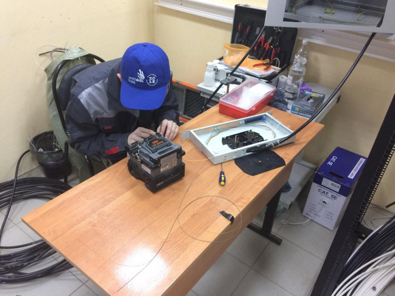 О том как проходят чемпионаты по монтажу кабельных систем среди студентов