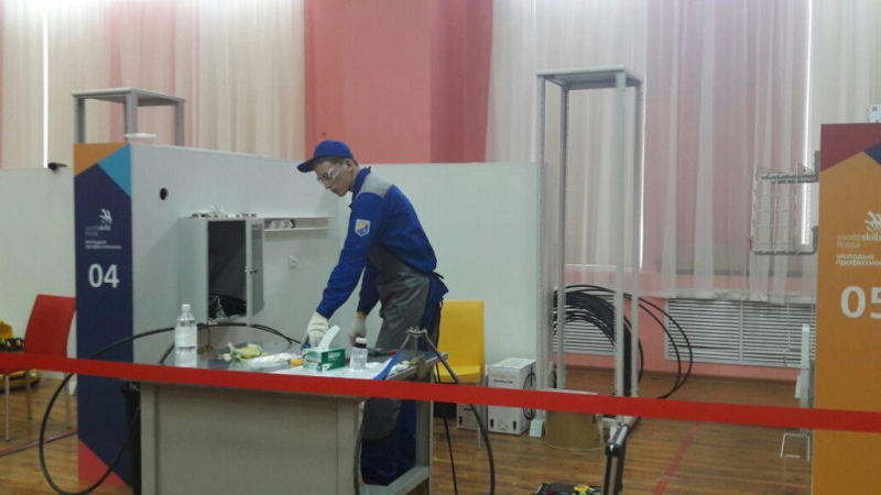 О том как проходят чемпионаты по монтажу кабельных систем среди студентов