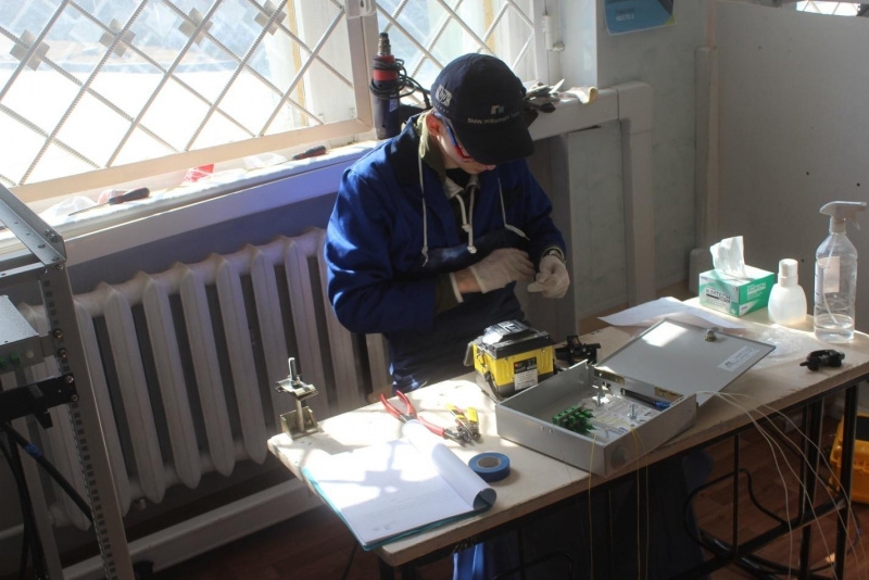 О том как проходят чемпионаты по монтажу кабельных систем среди студентов