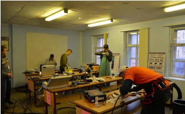 О том как проходят чемпионаты по монтажу кабельных систем среди студентов