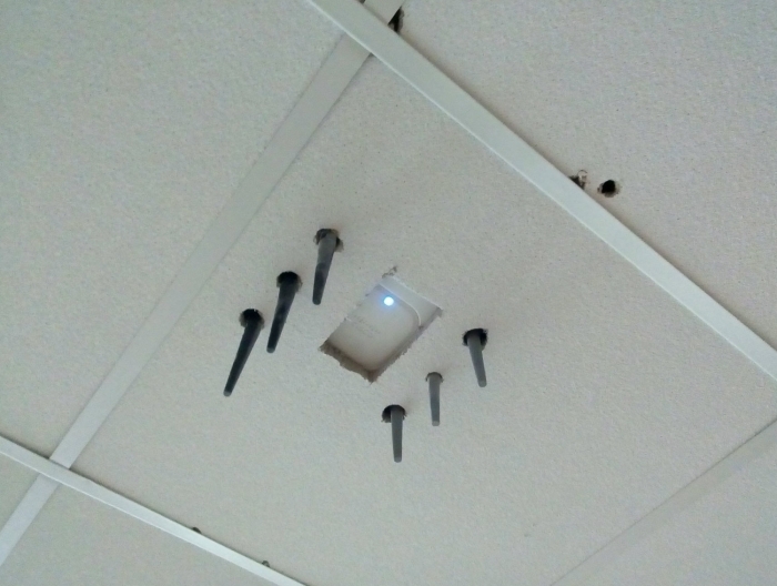 Выбрать расположение Wi-Fi-точки внутри помещения (для чайников)
