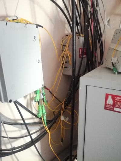 Провели оптику