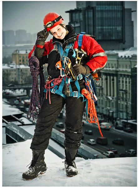 Не кочегары мы, не плотники...