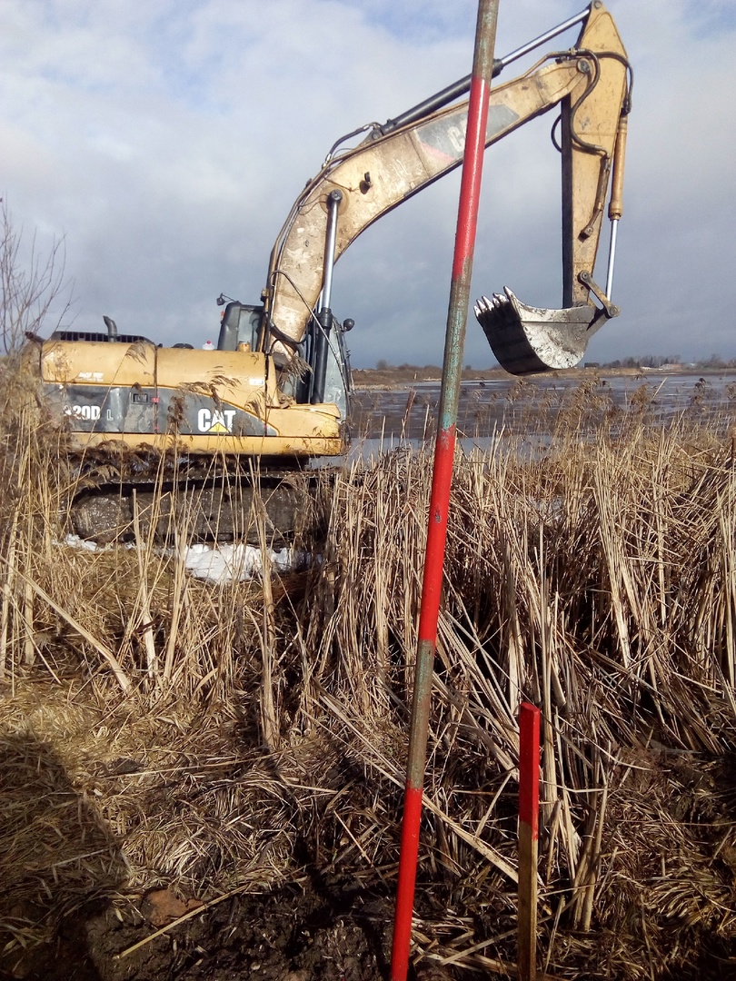 Очистка водоема и трассировка оптической кабельной линии