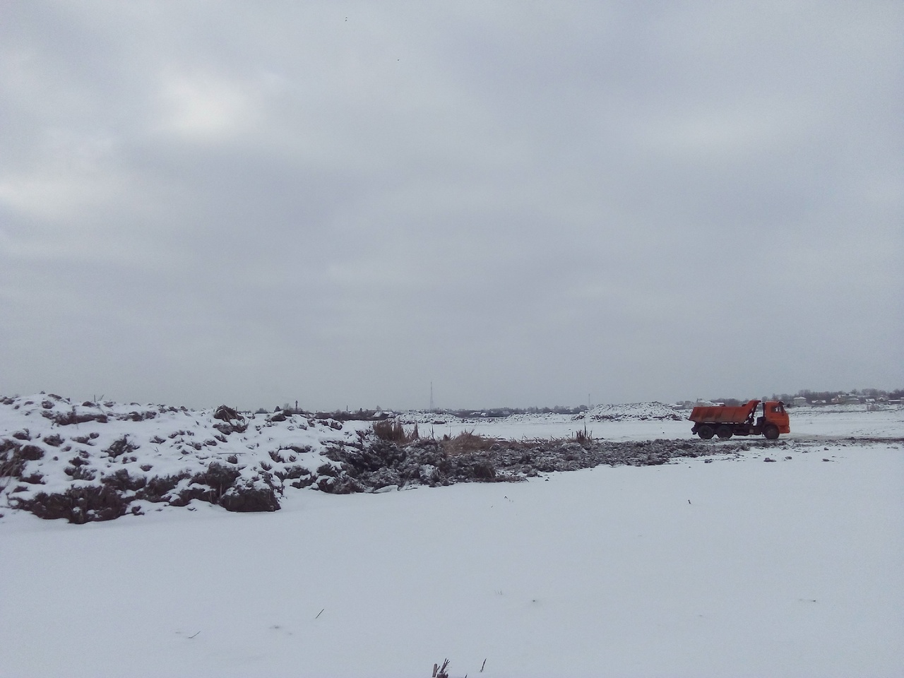 Очистка водоема и трассировка оптической кабельной линии