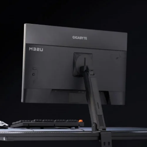 Монитор Gigabyte 31.5" M32U AE черный IPS LED 1ms 16:9 HDMI M/M HAS Piv 350cd 178гр/178гр 3840x2160