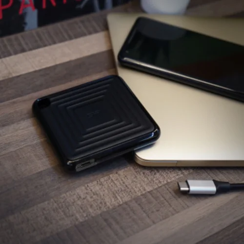 Накопитель SSD Silicon Power USB-C 2TB SP020TBPSDPC60CK PC60 1.8" черный