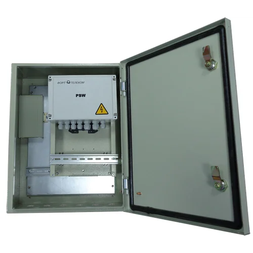 Металлический шкаф с установленым оптическим кросом для PSW-2G-UPS