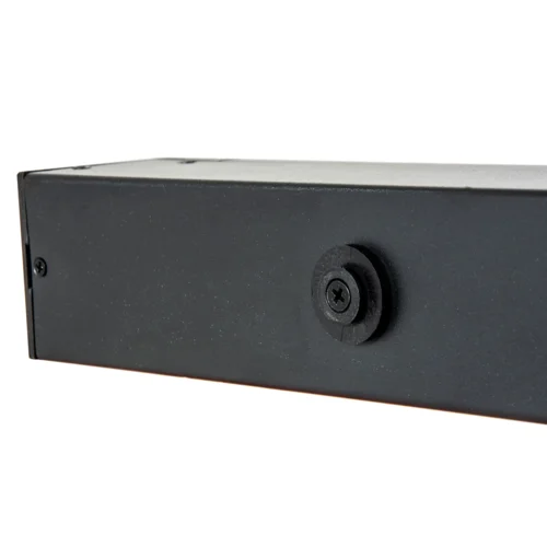 Блок розеток с функциями измерения и управления каждой розеткой серия STD, 36xC13, 6xC19, вход IEC60309 3x16A (3P+N+PE) Блок розеток с функциями измерения и управления каждой розеткой серия STD, 36xC13, 6xC19, вход IEC60309 3x16A (3P+N+PE)