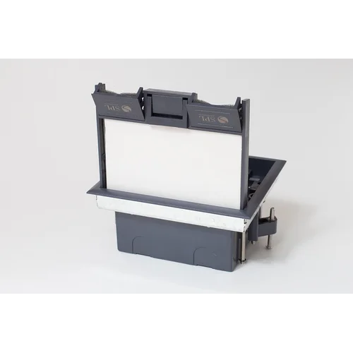 Люк на 4 поста (45х45),металл/ пластик, с пластиковой коробкой, IP40