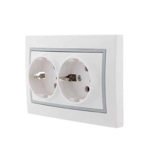 Розетка 2-м СП Mira 16А IP20 с заземл. с сер. вставкой керамика бел. LEZARD 701-0215-127 Розетка 2-м СП Mira 16А IP20 с заземл. с сер. вставкой керамика бел. LEZARD 701-0215-127