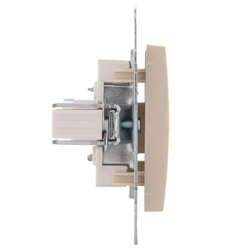 Розетка компьютерная 1-м СП Karina RJ45 механизм крем. LEZARD 707-0388-139 Розетка компьютерная 1-м СП Karina RJ45 механизм крем. LEZARD 707-0388-139