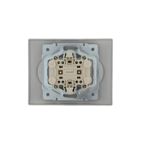 Розетка 2-м СП Karina 16А IP20 без заземл. термопласт матов. серебр. LEZARD 707-4300-128B Розетка 2-м СП Karina 16А IP20 без заземл. термопласт матов. серебр. LEZARD 707-4300-128B