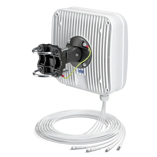 Секторная антенна QuPanel LTE MIMO 4x4, LTE, 5м кабель, SMA разъём Секторная антенна QuPanel LTE MIMO 4x4, LTE, 5м кабель, SMA разъём