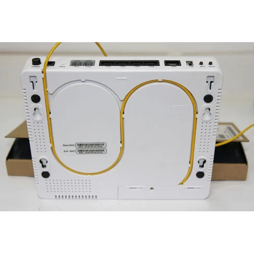 Мультисервисный маршрутизатор, Wifi 802.11b/g/n, 2xFXS, 1xGE LAN, 3x FE LAN, 1xCombo WAN (100/1000Base-TX/SFP), 1xUSB, 3G Мультисервисный маршрутизатор, Wifi 802.11b/g/n, 2xFXS, 1xGE LAN, 3x FE LAN, 1xCombo WAN (100/1000Base-TX/SFP), 1xUSB, 3G