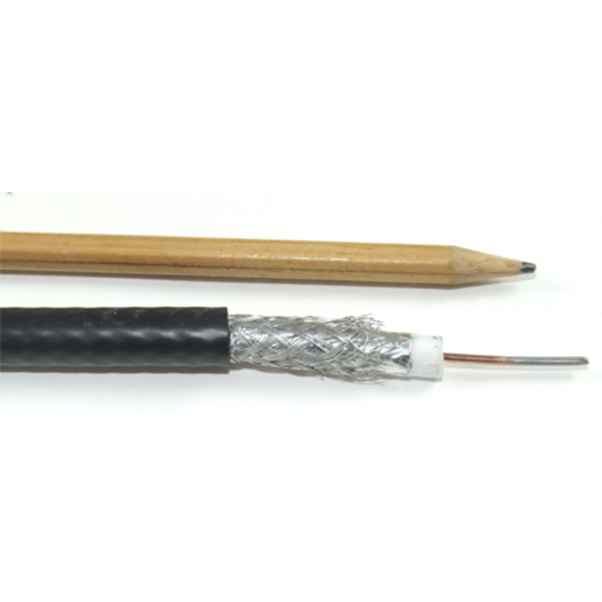 Кабель коаксиальный распределительный SNR 11-серии (RG11-Cu) (бухта 305) Кабель коаксиальный распределительный SNR 11-серии (RG11-Cu) (бухта 305)