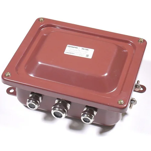 Коробка У614А УХЛ1.5 латун. сальники ГОФРОМАТИК/ЗЭТАРУС zeta30321 Коробка У614А УХЛ1.5 латун. сальники ГОФРОМАТИК/ЗЭТАРУС zeta30321